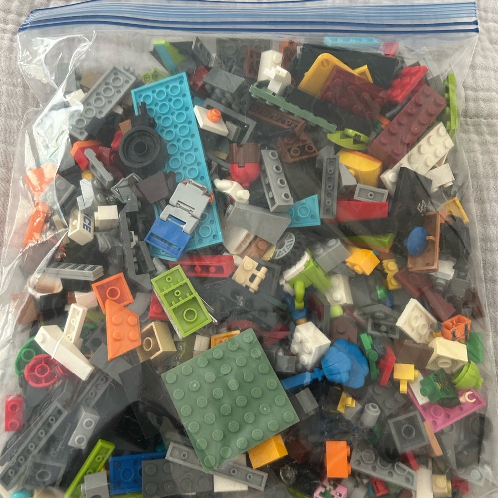 Lego Assorted Color Brick Collection - Picture 5 of 5